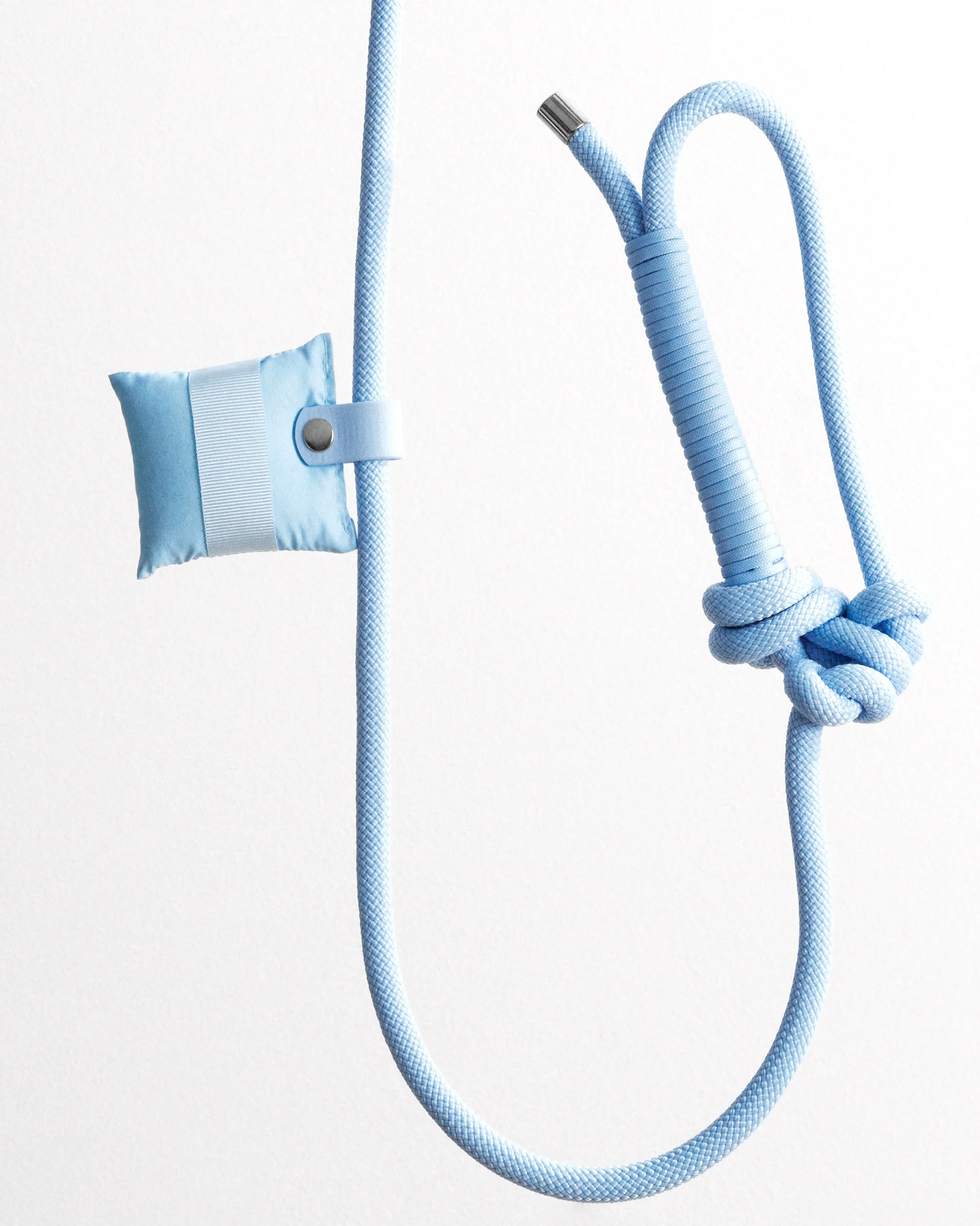 BOLD LINK in Baby blue — VALKA KUKUR Modern sophsticated leashes